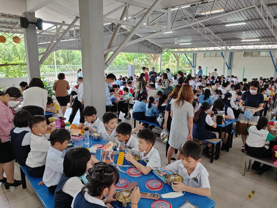 柔:校园营养餐(下篇):约30%学生超重,校园营养餐为学生把关健康