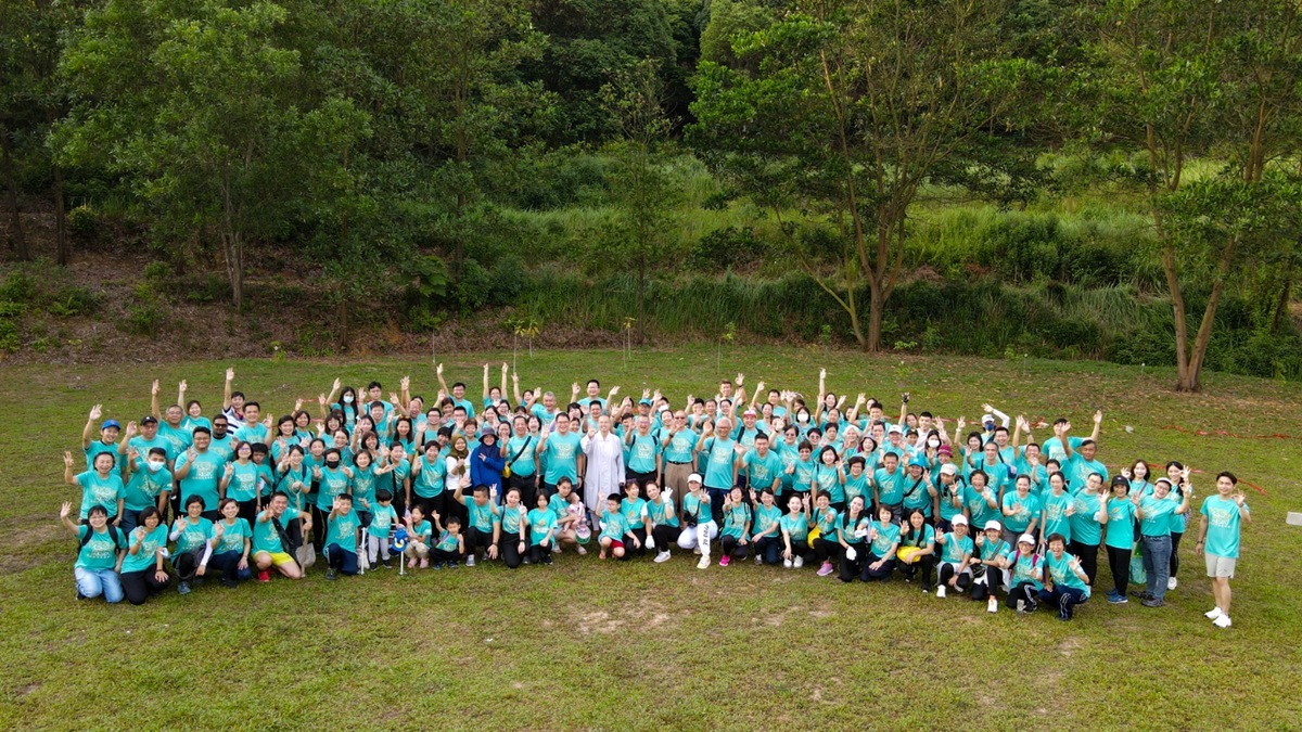 柔：版头：南马佛光会植树活动170人参与 聚合大家力量复育林地