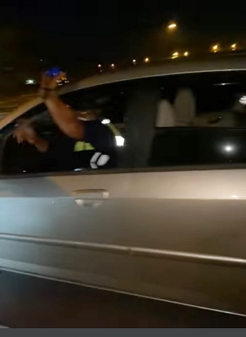 柔:网传疑似遭假警拦路视频 警已展开调查