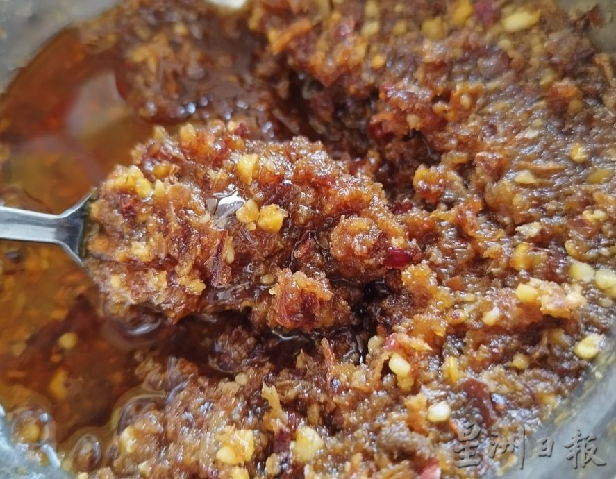 柔:食客指路:(6月6日见报)香辣可口,客家酸辣云吞面滋味佳