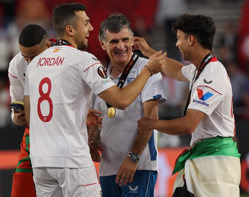 欧联杯|7闯决赛7捧杯  塞维利亚无愧“欧联之王”