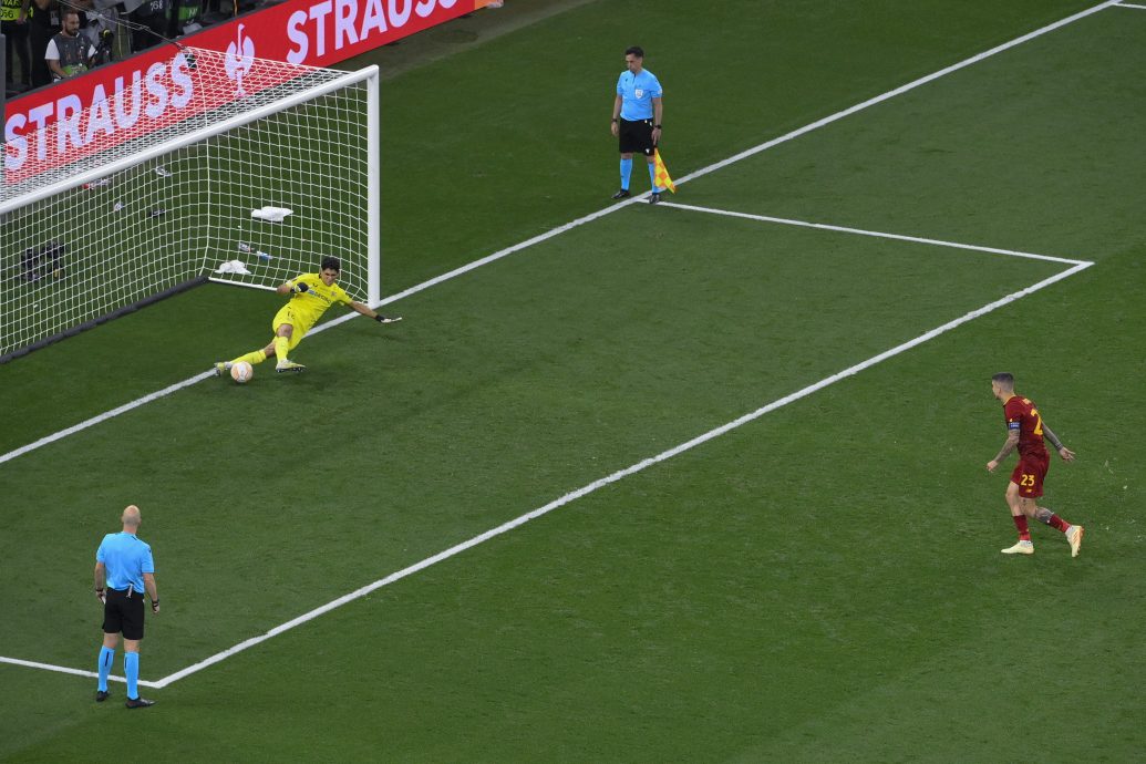 欧联杯|7闯决赛7捧杯  塞维利亚无愧“欧联之王”