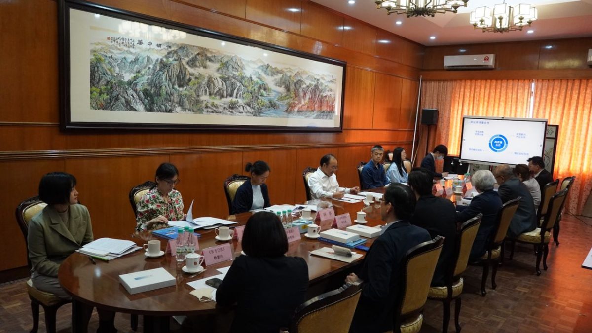 欧阳玉靖与华文媒体座谈会