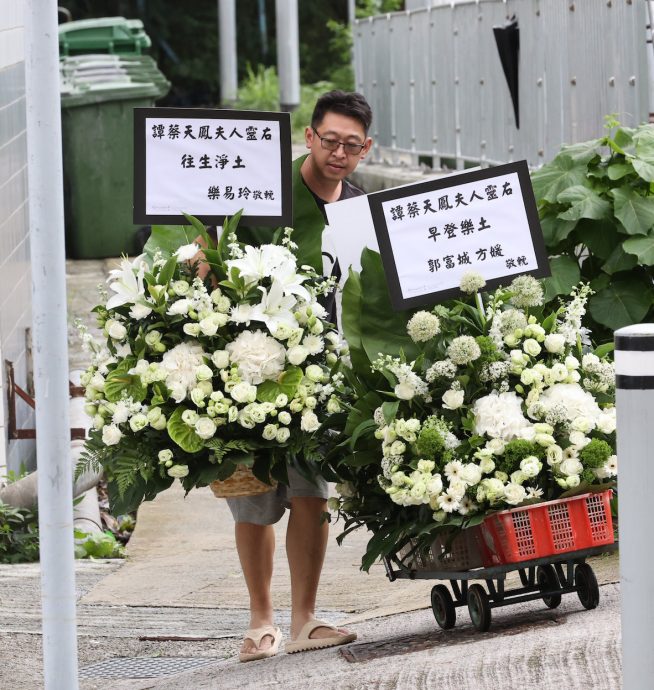 港名媛碎尸案| 蔡天凤今日设灵   郭富城方媛花牌致哀