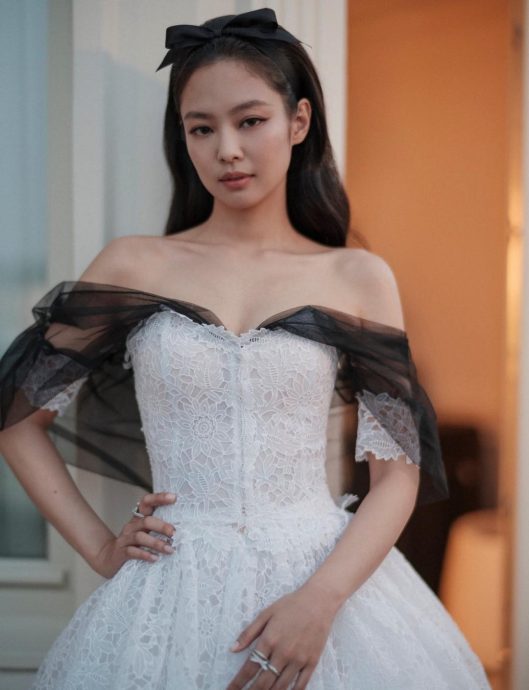 演美剧当跳板成功?传Jennie加入漫威