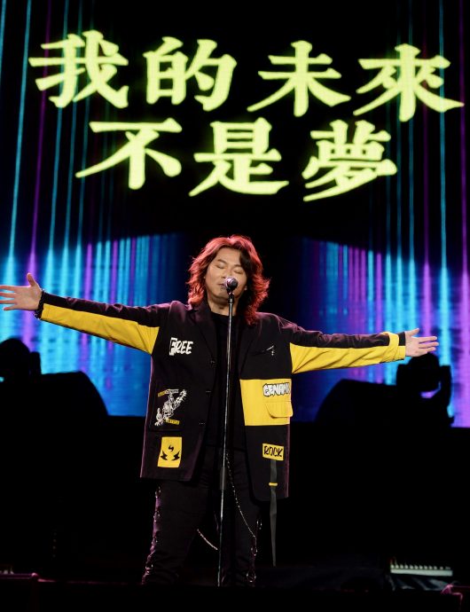 灭绝师太升级妈祖 黄小琥侃调赵咏华来踢馆