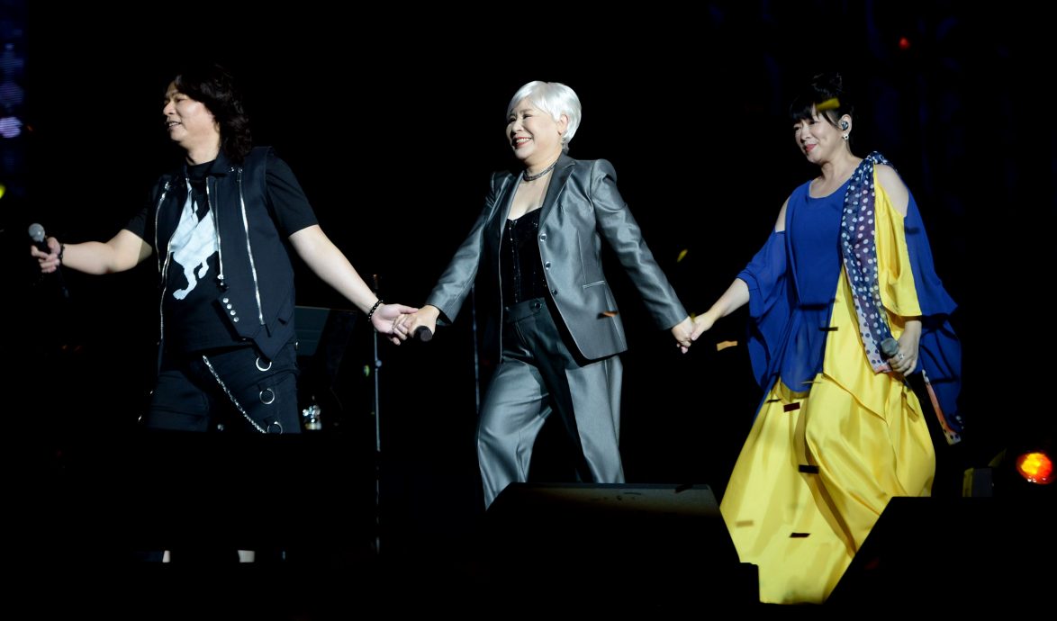 灭绝师太升级妈祖 黄小琥侃调赵咏华来踢馆