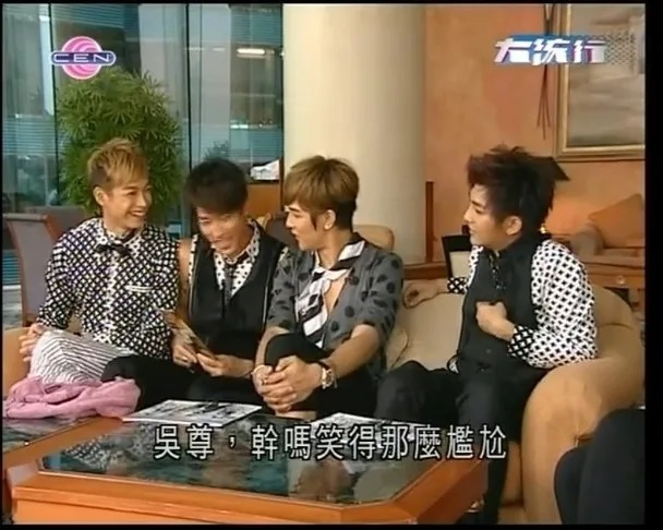 炎亚纶强吻曾之乔画面被挖  网痛批“友妻不可欺”