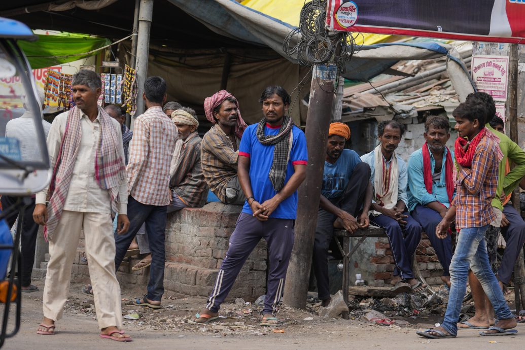 热浪侵袭印度北部 近170人死于高温相关疾病