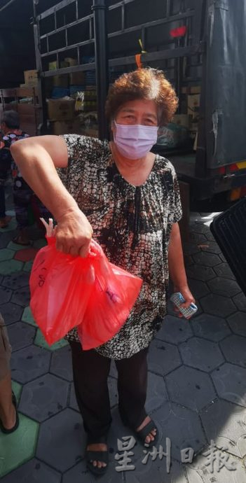 爱心促销活动为民抒困 1kg鸡只卖RM5