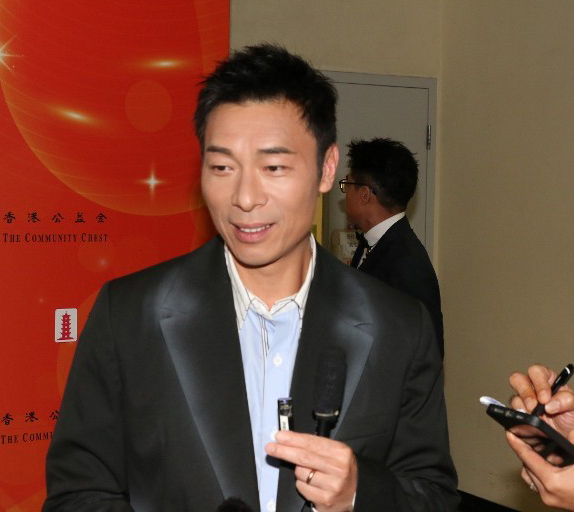 知黄心颖再出新歌 许志安:大家向前看啦