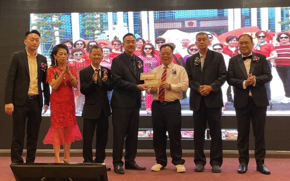 社团双头之一/霹雳州东莞同乡庆周年纪念