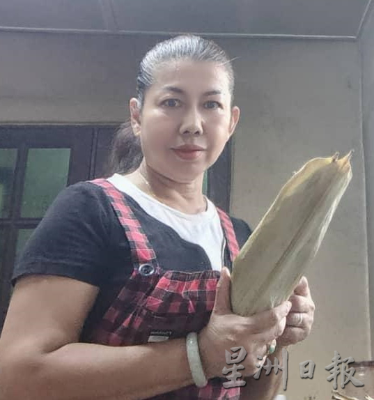 端午节近 曼绒粽子订单多