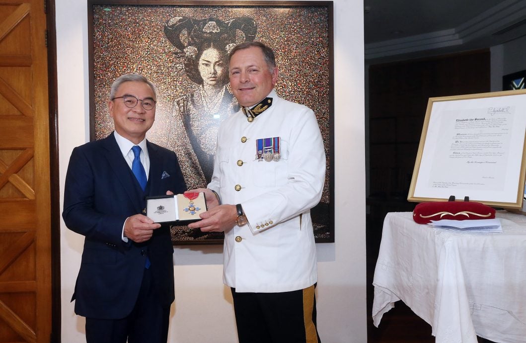 绿盛世主席刘启盛获大英帝国最优秀司令勋章