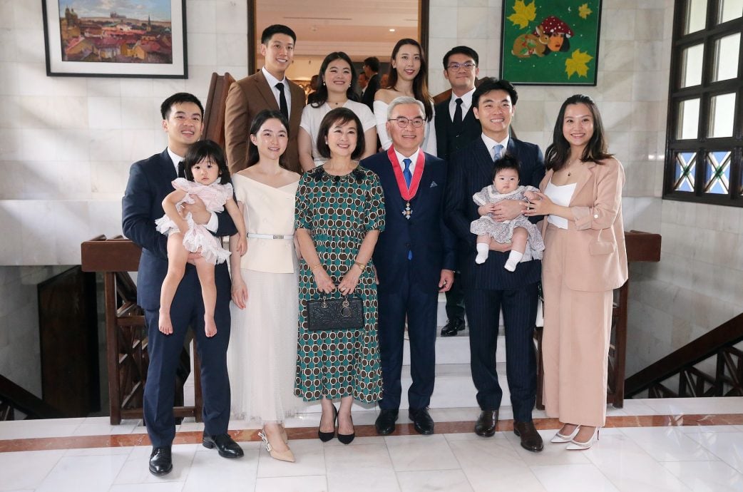 绿盛世主席刘启盛获大英帝国最优秀司令勋章