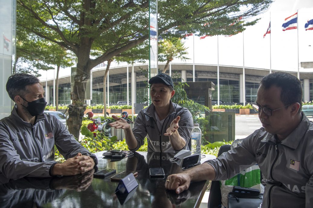 羽总任教历经风雨有功有缺陷  黄综翰：或许我还可做得更好