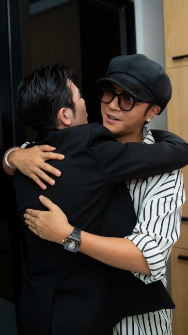 萧敬腾哭揭密恋Summer16年内幕　家人也不知情	