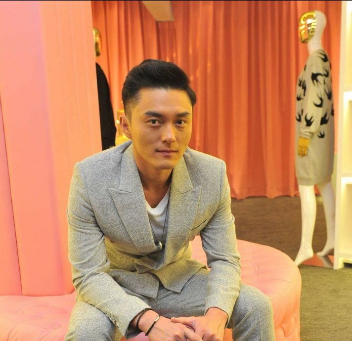 被路人当街喊“囚犯” 杨明一笑置之