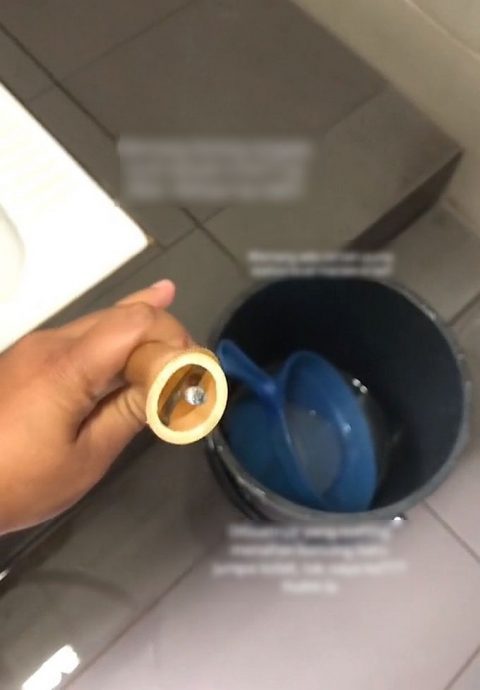 视频|加油站厕所水喉管藏螺丝钉 “这很危险为什么这样做?”