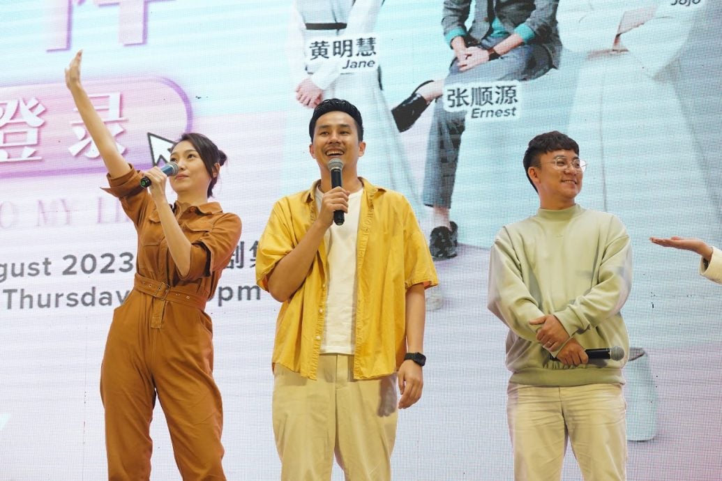 许亮宇打包票吻戏靠借位 曾洁钰被真亲吐槽“误信前辈”