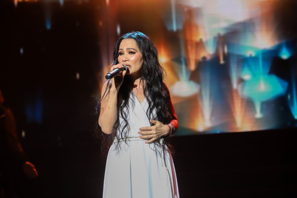 赵传猛向潘越云撒娇 宠粉独自二度安哥