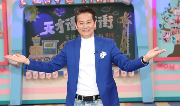 遭影射“泡温泉摸女员工大腿” 徐乃麟否认性骚