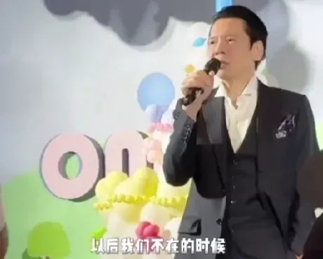 郭碧婷挺过婚变 向华强:珠宝留给媳妇