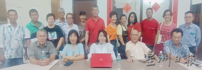 重铺道路 维修巴刹 拱桥新村盼现新气象