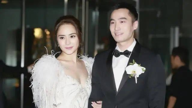 阿娇情路坎坷 被“女版陈冠希”当街吻脸