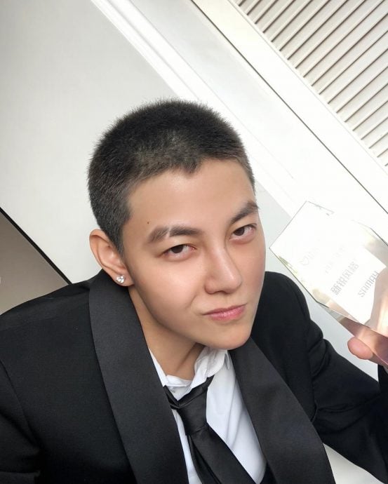 阿娇情路坎坷 被“女版陈冠希”当街吻脸