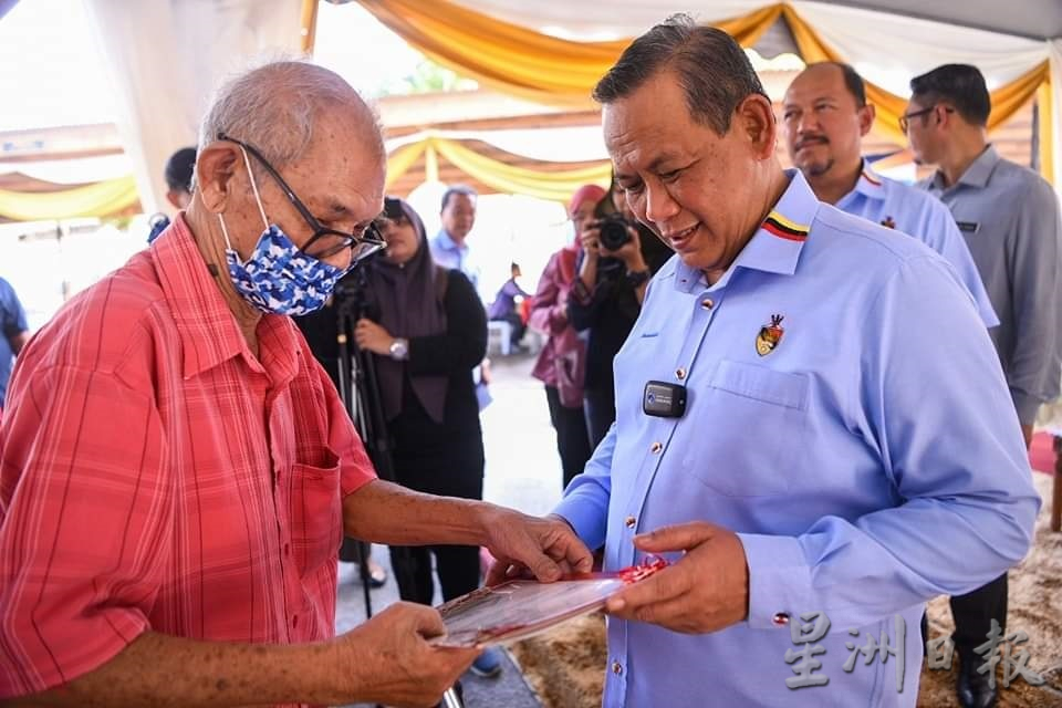 阿敏努丁：截至5月31 100％批永久地契申请