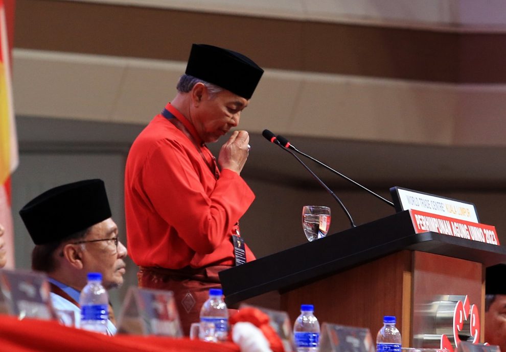 阿末扎希爆料 “有人策划下个月或8月要推翻团结政府”