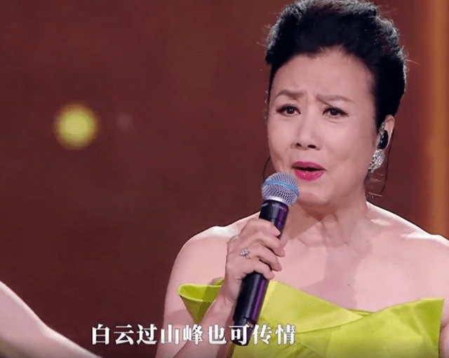 陈慧娴唱经典名曲翻车 华晨宇版《大地》被吐槽难听