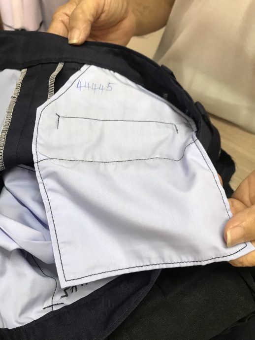 霹：21日见报／它的诞生//封底主文／