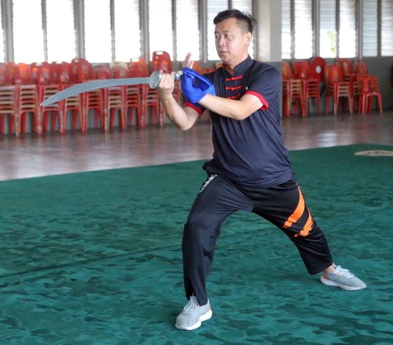 霹:30日见报/封底主文/十八般武艺|精武十套基本拳 打下扎实武术根基