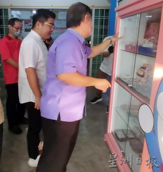 霹：第四版头／培养哆啦A梦爱心计划 鼓励学生好学好品行 