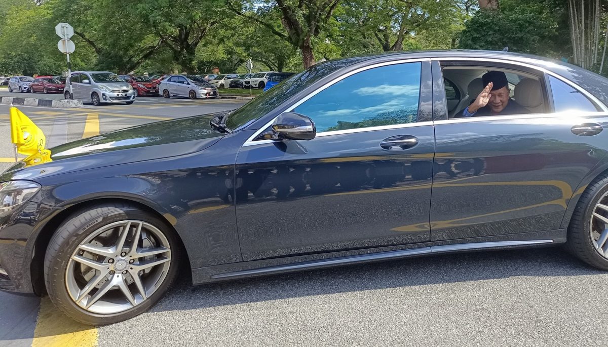 (全国版)吉打州苏丹端姑沙烈胡丁殿下今日御准28日解散吉州议会。