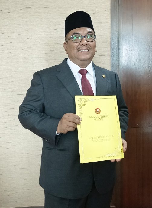 (全国版)吉打州苏丹端姑沙烈胡丁殿下今日御准28日解散吉州议会。