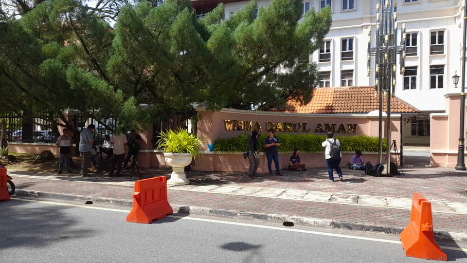 (全国版)沙努西:已做好准备配合警方调查!