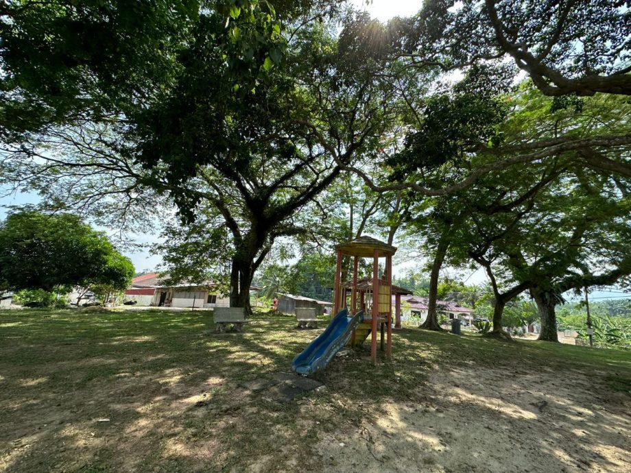 (古城封底主文)【乡镇情深】冯鹿巴登新村
