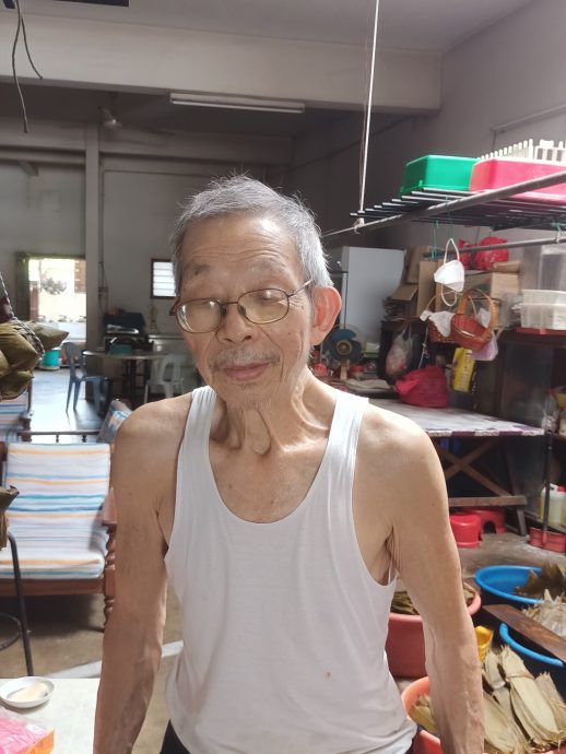 （古城封面主文）猪肉三连涨，含料足的肉粽价格已冲到10-15令吉