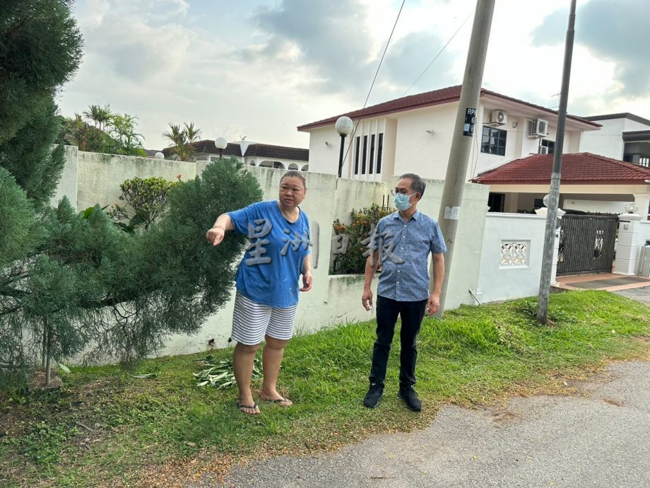 (古城封面主文)疑路牌不见惹祸 邮差5期周刊一起送