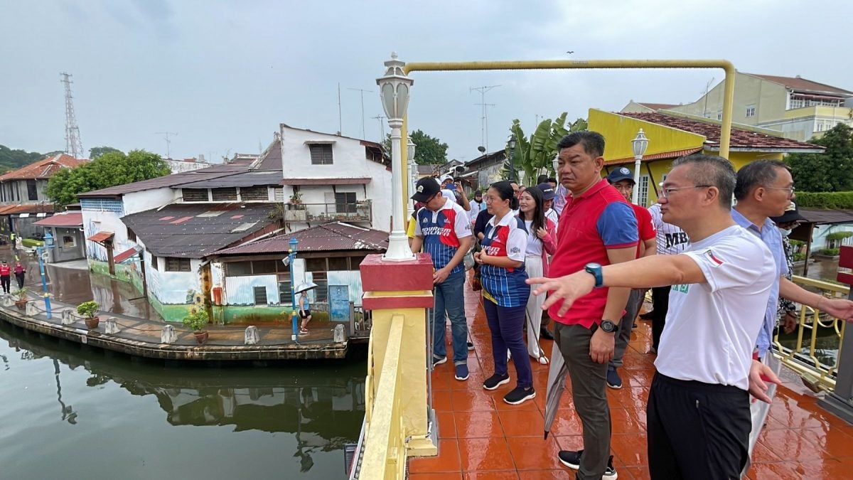 (古城封面主文)议员团徒步巡视旅游区·改善不足迎接旅游年