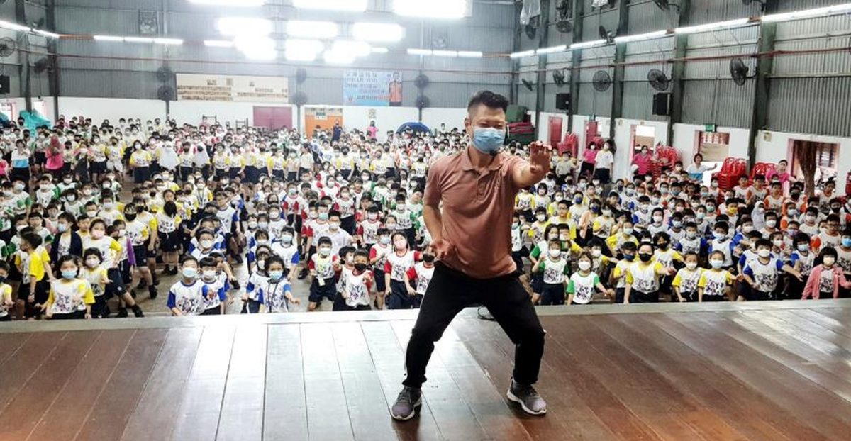 (古城版)推广健身气功校园五禽戏成效显著