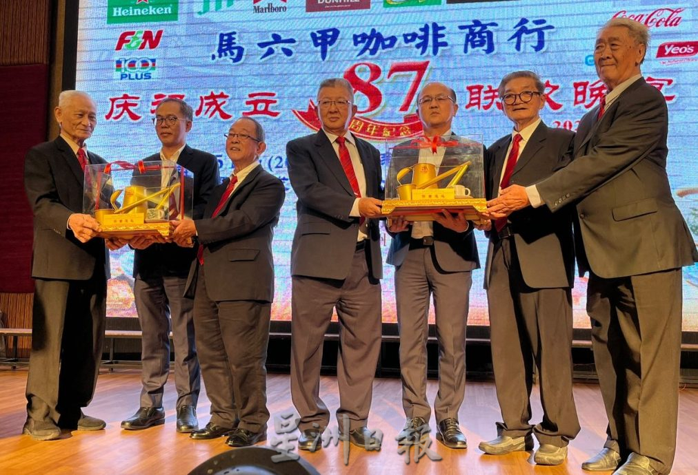 （古城第三版主文）黄守群：盼政府给予茶室业者提升厕所卫生宽限