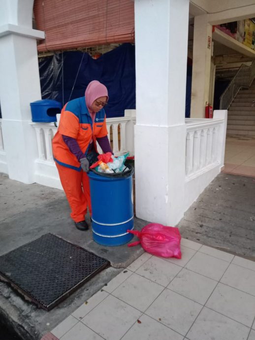 (古城第二版主文)《敬业乐业》—美丽城市的无名英雄