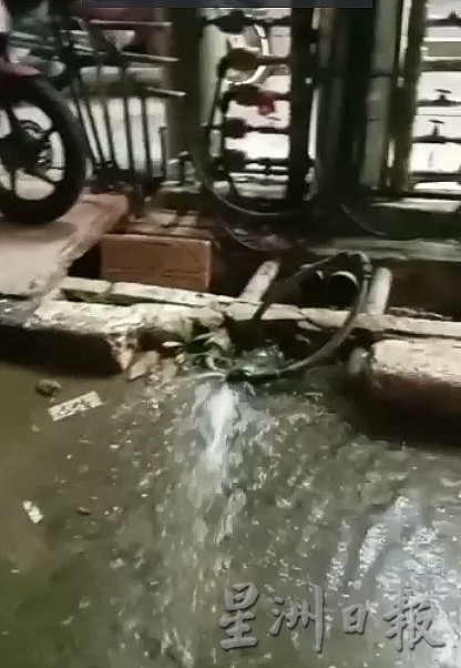 （古城第二版主文）怡力频爆水管·马六甲拉也连续两次