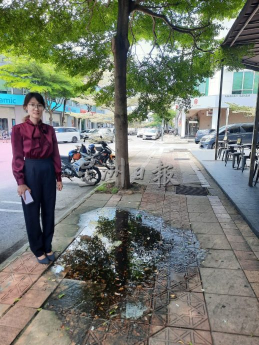 (古城第二版主文)马六甲拉也走道成行人陷阱