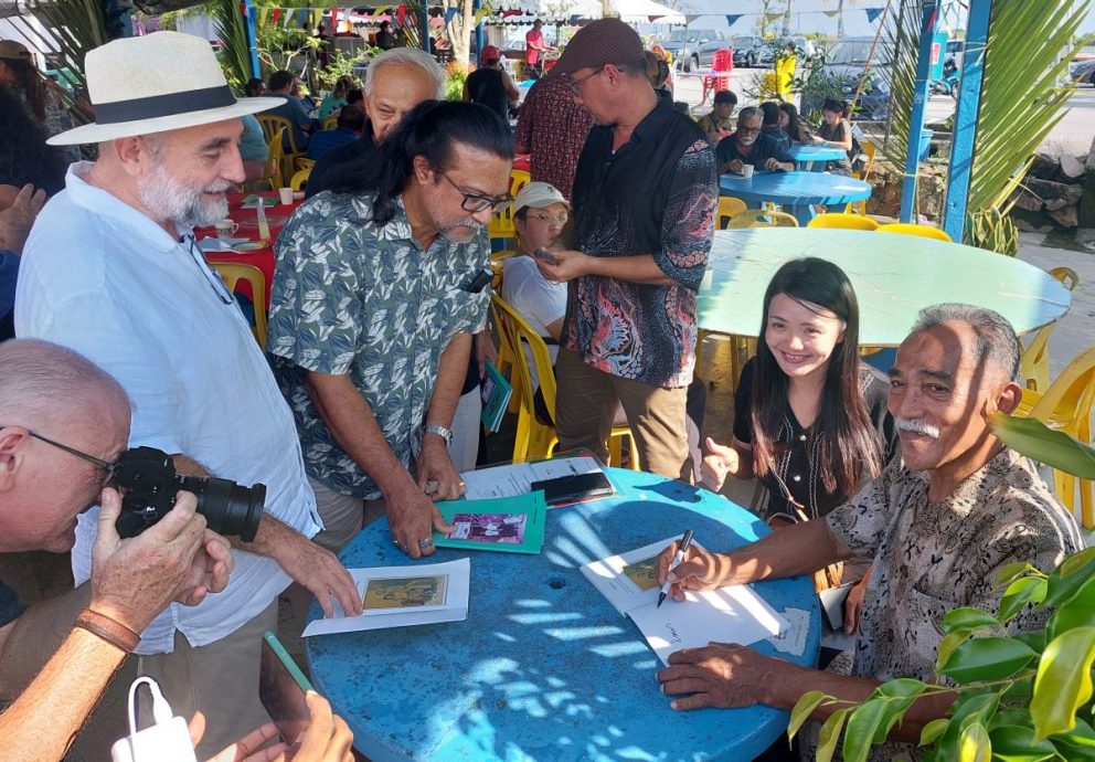 (古城第五版主文)马丁特希拉新书《Story of Pedro Theseira the Fisherman》