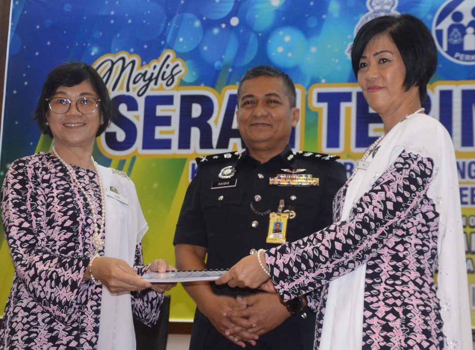 (大北马)威南警区主任移交职权